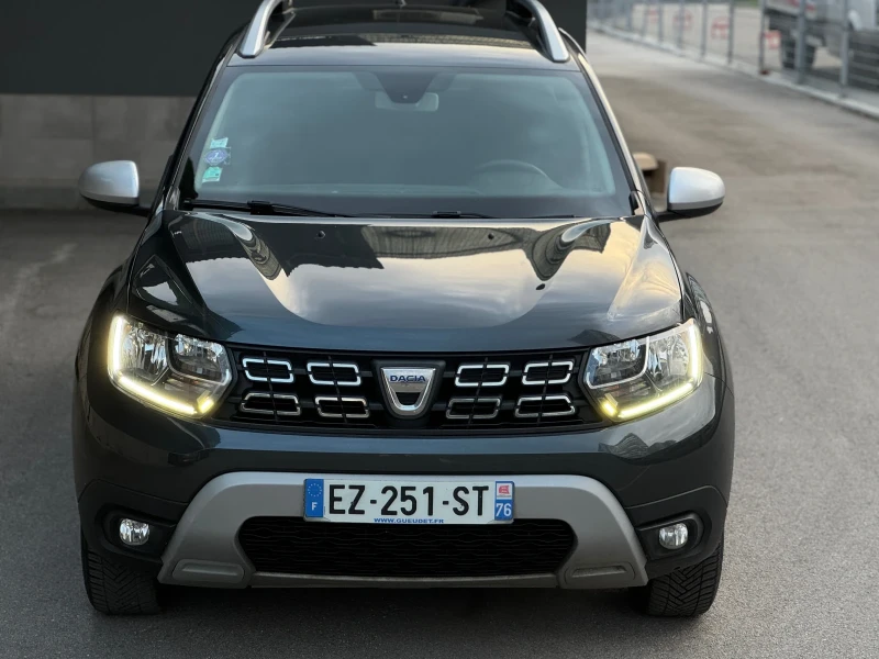 Dacia Duster TCe130 Гаранционен, снимка 2 - Автомобили и джипове - 46898298