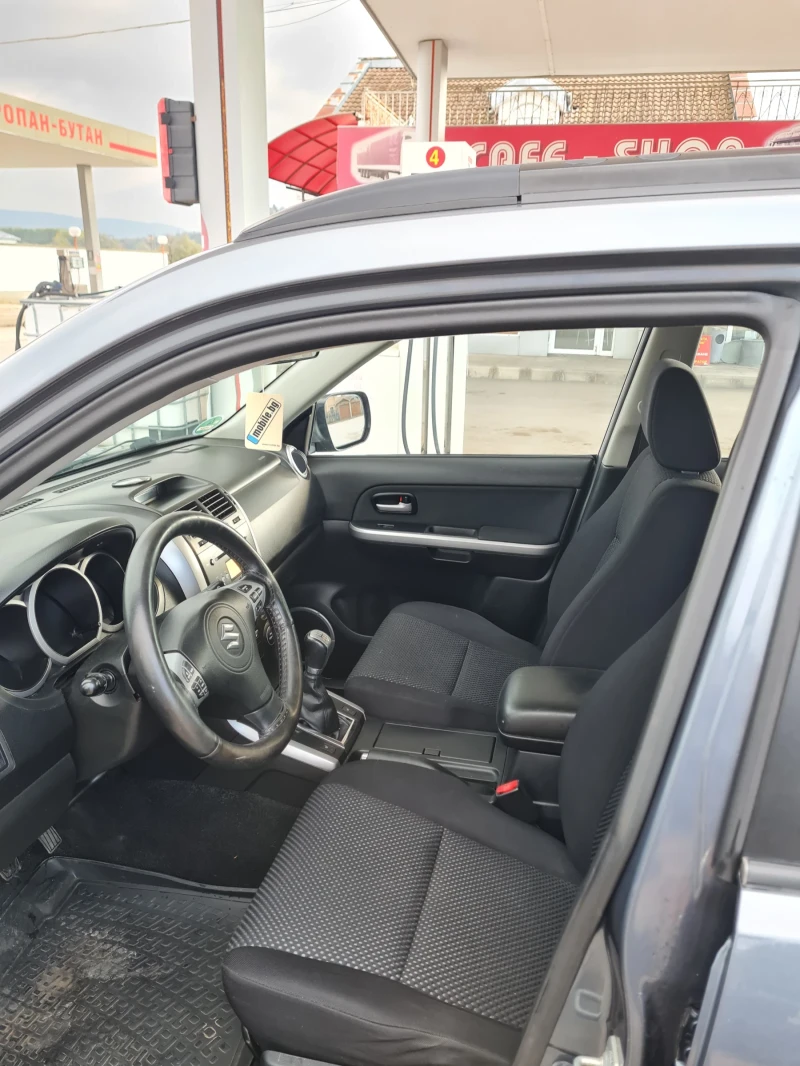 Suzuki Grand vitara 1.9куб.129к.с.4?4, снимка 6 - Автомобили и джипове - 47609765