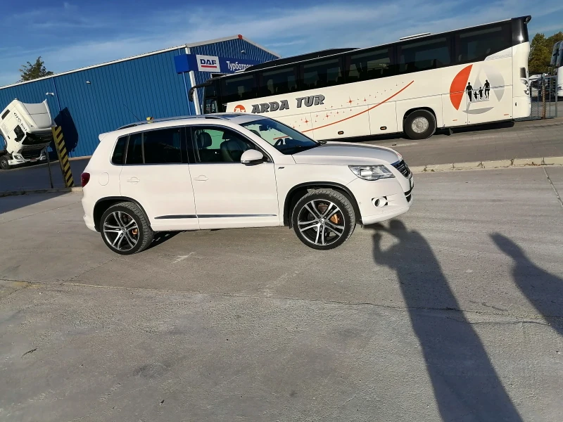 VW Tiguan, снимка 7 - Автомобили и джипове - 49445862