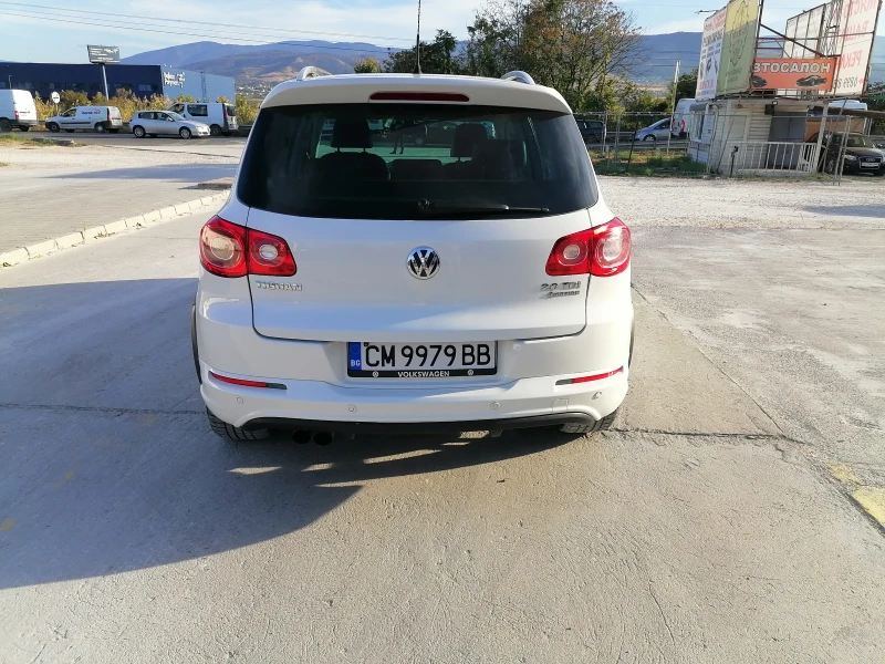 VW Tiguan, снимка 5 - Автомобили и джипове - 49445862