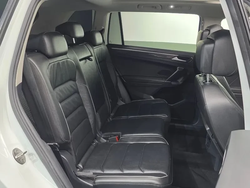 VW Tiguan 2.0 TDI PRESTIGE, снимка 11 - Автомобили и джипове - 54967475