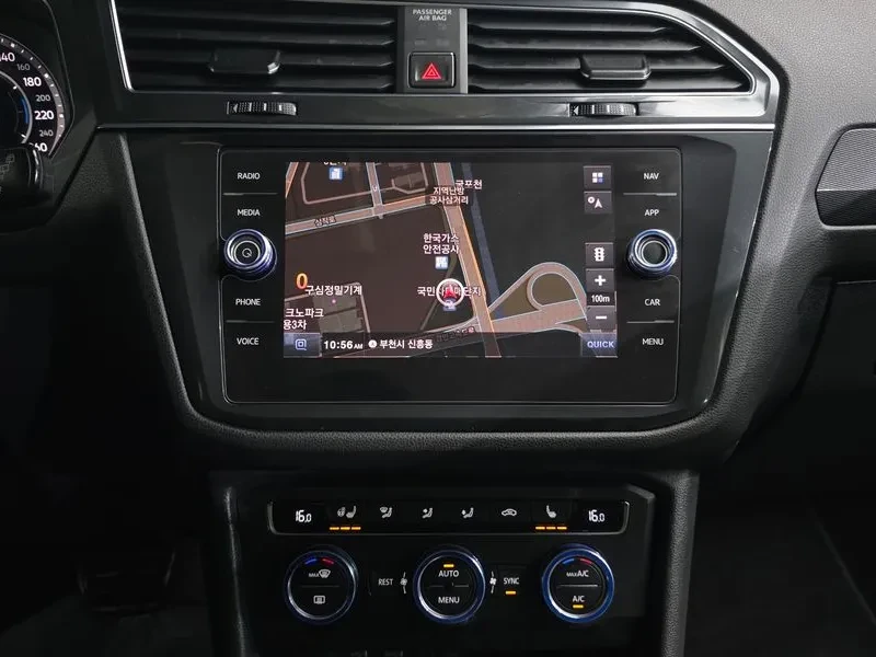 VW Tiguan 2.0 TDI PRESTIGE, снимка 13 - Автомобили и джипове - 54967475