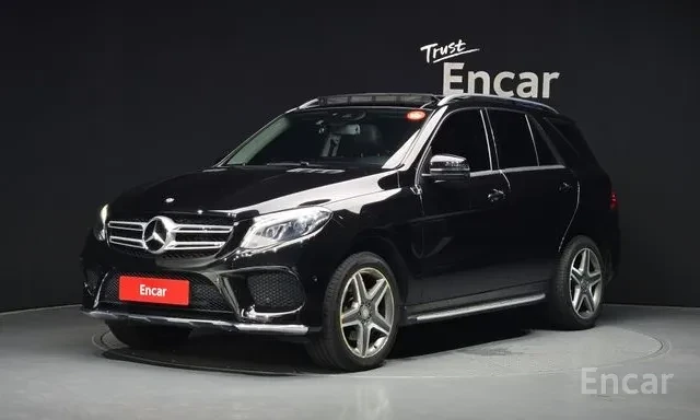 Mercedes-Benz GLE 350 4MATIC / AMG ПАКЕТ / ПАНОРАМА / ЛИЗИНГ