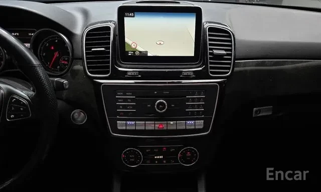 Mercedes-Benz GLE 350 4MATIC / AMG ПАКЕТ / ПАНОРАМА / ЛИЗИНГ, снимка 17 - Автомобили и джипове - 55226340