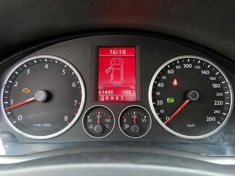 VW Tiguan 2.0 Tsi, снимка 9 - Автомобили и джипове - 55748572