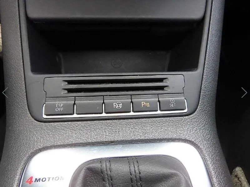 VW Tiguan 2.0 Tsi, снимка 14 - Автомобили и джипове - 55748572
