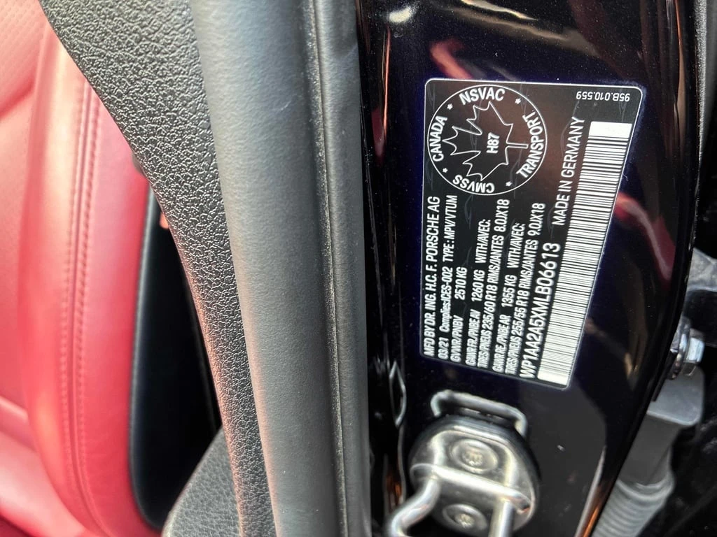 Porsche Macan * AWD * CARFAX * БЕЗ ПЪРВОНАЧАЛНА ВНОСКА - изображение 9