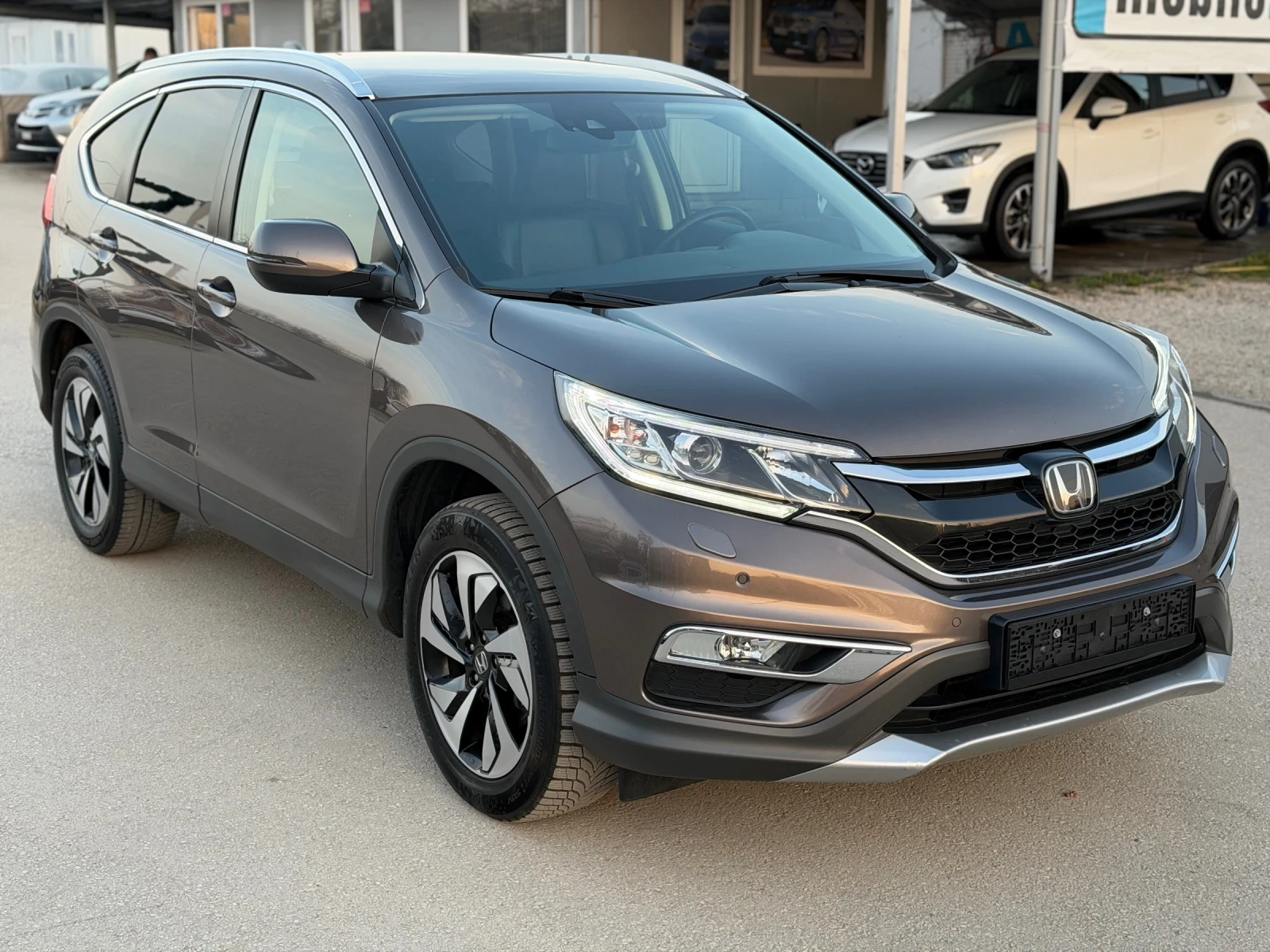 Honda Cr-v 1.6 I-DTEC 160 kc 4x4 Executive + Швейцария+ , снимка 3 - Автомобили и джипове - 53738616