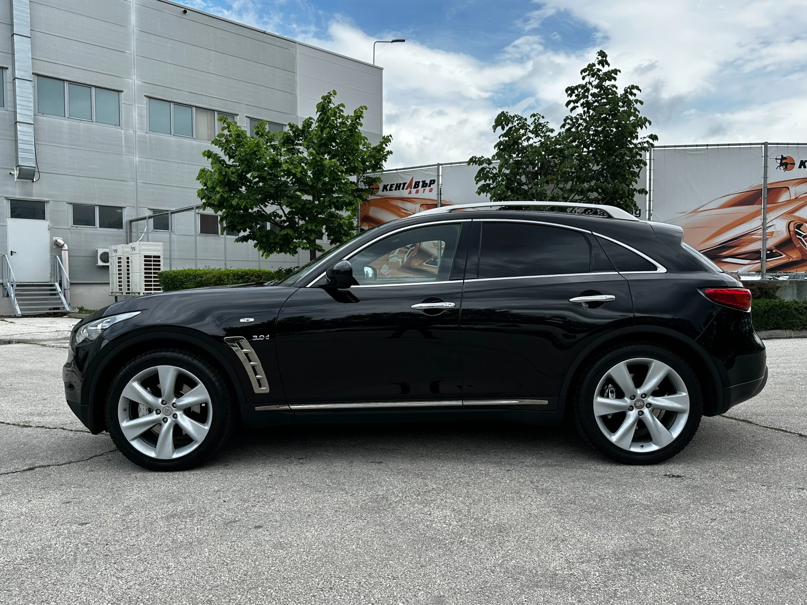 Infiniti QX70 | Mobile.bg � ����������� 2