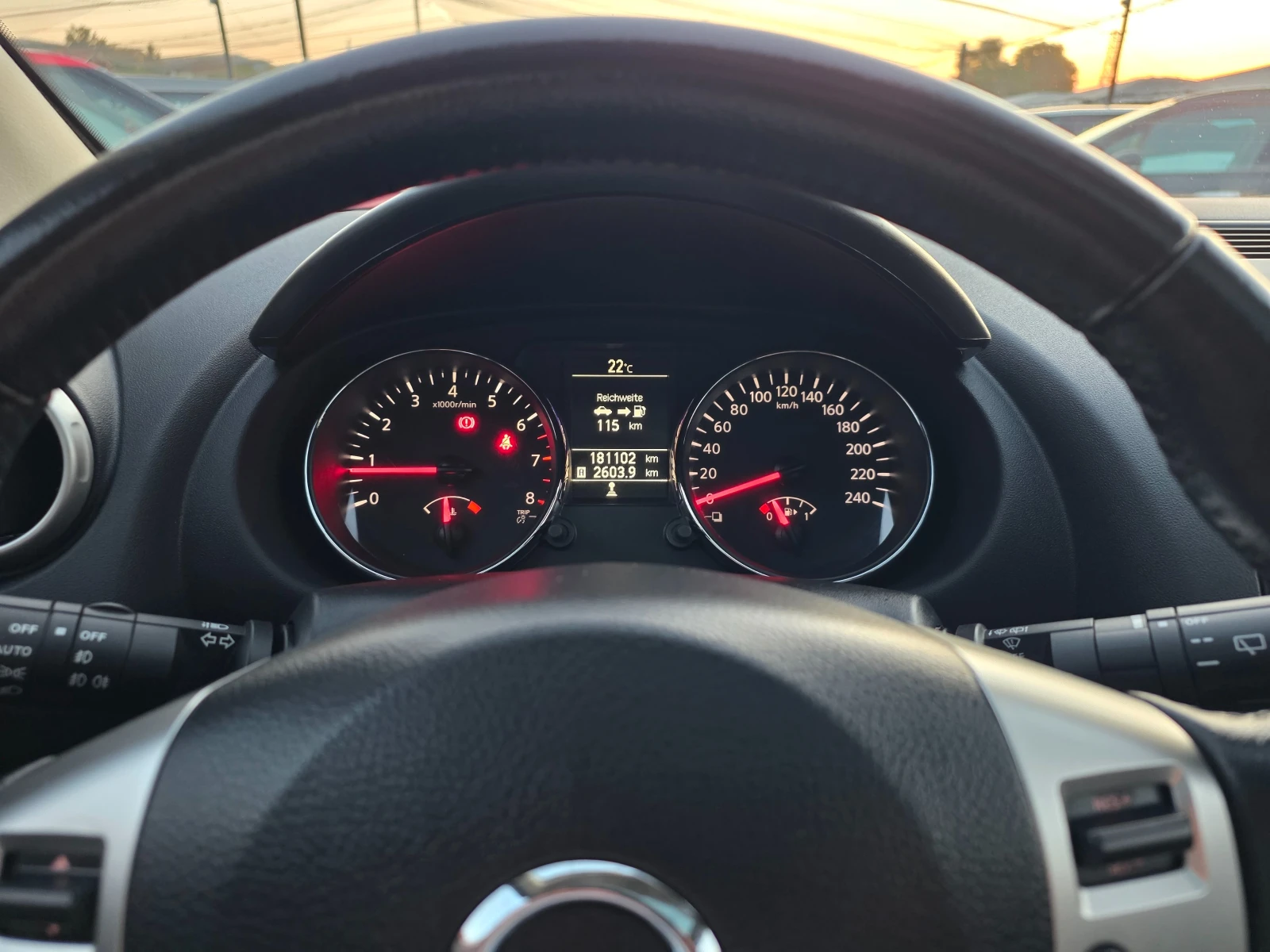 Nissan Qashqai + 2 2.0i-141к.с EURO 5 НАВИГАЦИЯ-4×4-ГЕРМАНИЯ, снимка 9 - Автомобили и джипове - 55237084