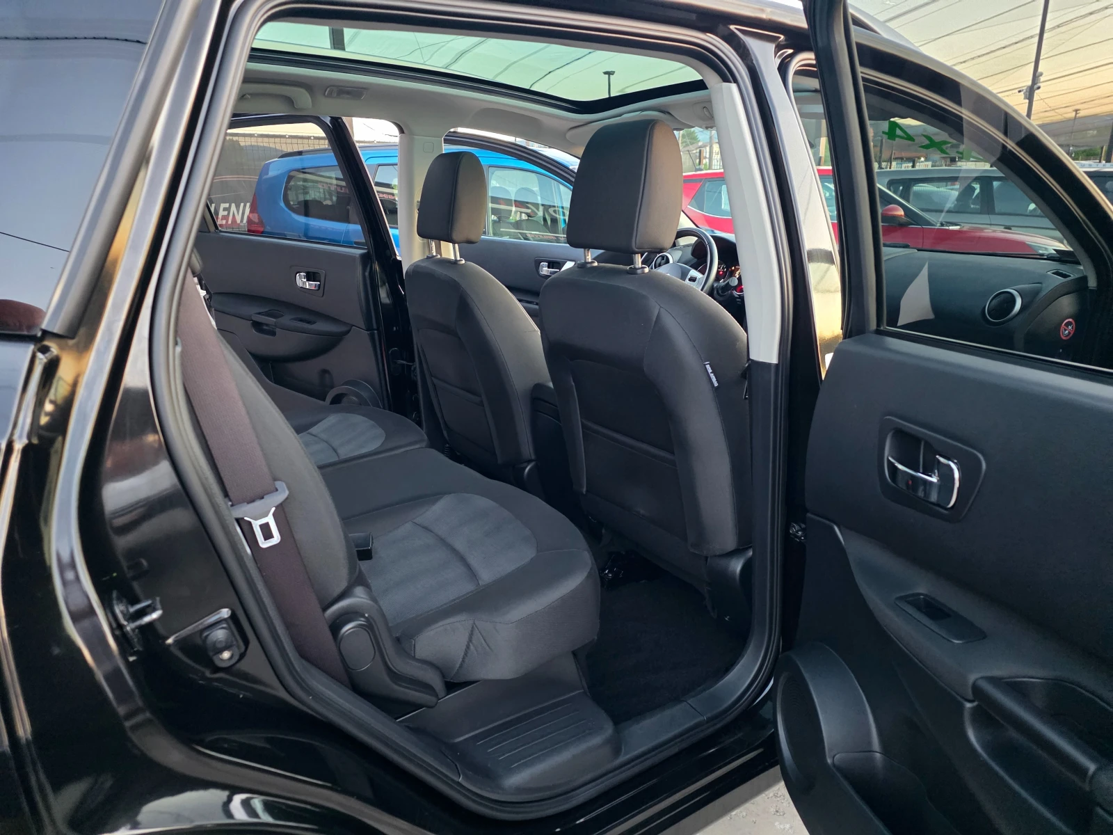Nissan Qashqai + 2 2.0i-141к.с EURO 5 НАВИГАЦИЯ-4×4-ГЕРМАНИЯ, снимка 14 - Автомобили и джипове - 55237084