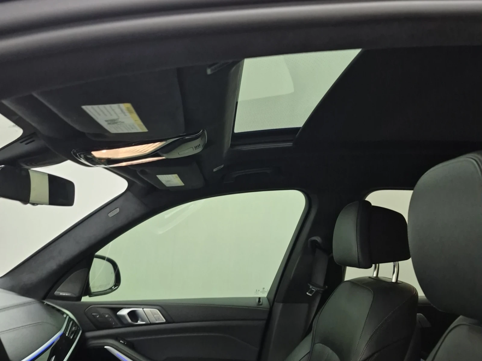 BMW X7 XDrive40i* HARMAN KARDON* HEAD-UP* ДВА КЛЮЧА, снимка 12 - Автомобили и джипове - 55514790