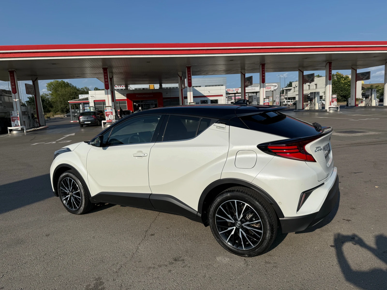 Toyota C-HR C-HR, снимка 3 - Автомобили и джипове - 55737934