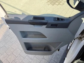 VW Transporter 2.0TDI Long Товаропътнически 6-местен Климатик , снимка 15