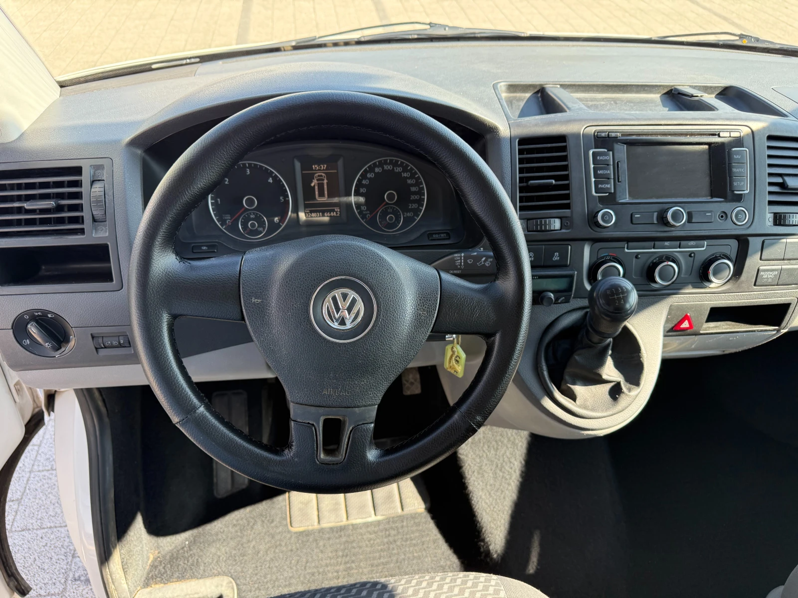 VW Transporter 2.0TDI Long Товаропътнически 6-местен Климатик , снимка 14 - Бусове и автобуси - 55478560