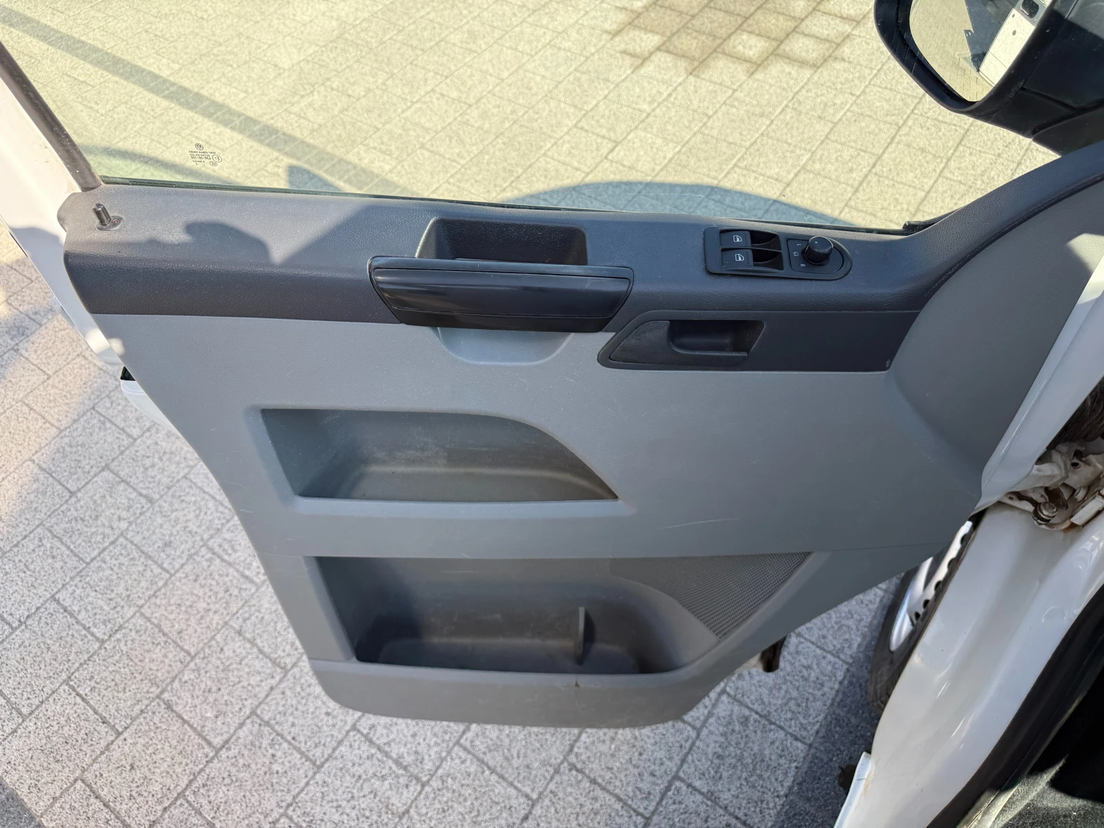 VW Transporter 2.0TDI Long Товаропътнически 6-местен Климатик , снимка 15 - Бусове и автобуси - 55478560