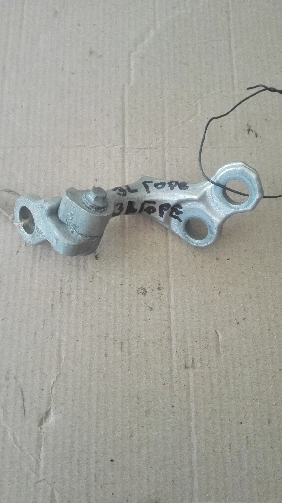 Панта врата задна лява горна Форд Фокус комби