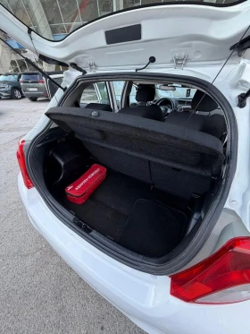 Toyota Yaris, снимка 10