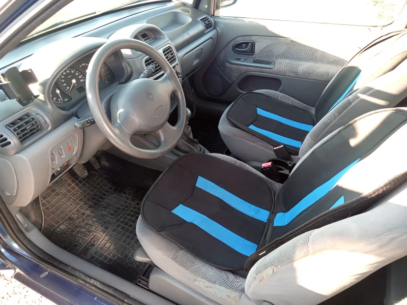 Renault Clio RXE 1.6 90 к.с. газ, снимка 8 - Автомобили и джипове - 48207155