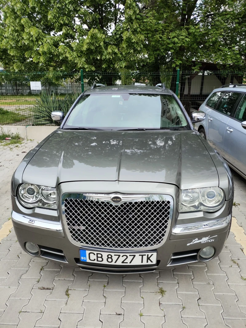 Chrysler 300c 300С, снимка 1 - Автомобили и джипове - 48375370