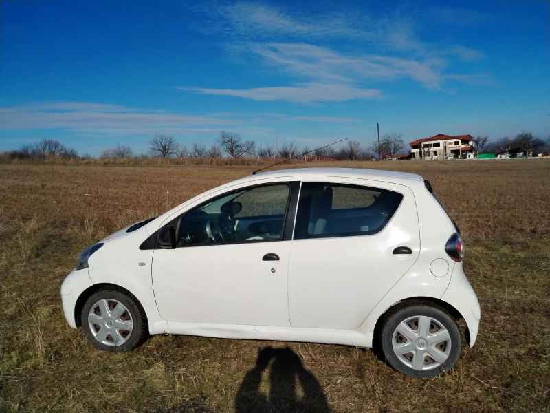 Toyota Aygo, снимка 4 - Автомобили и джипове - 48497540