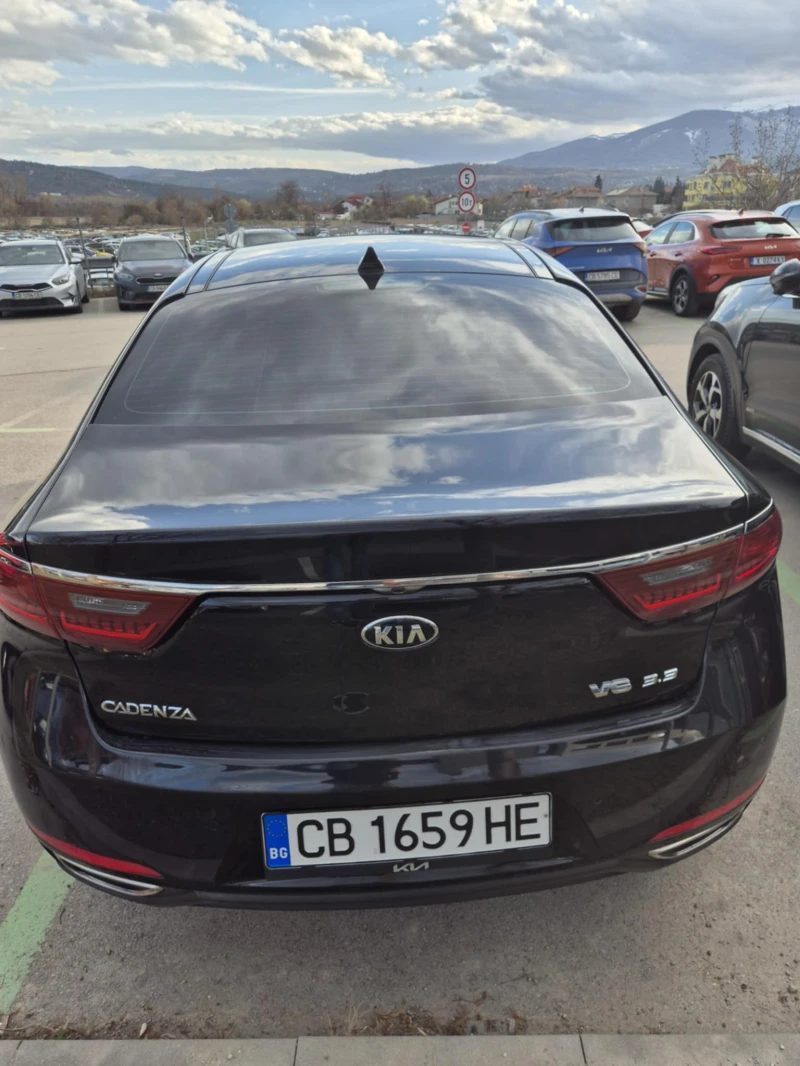 Kia K7 Kia Cadenza Limited 3.3, снимка 2 - Автомобили и джипове - 49517978