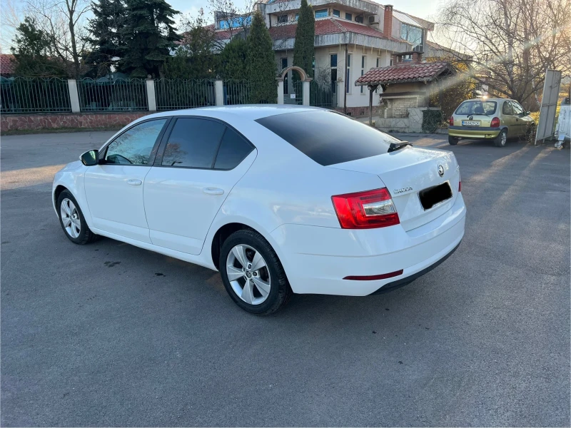 Skoda Octavia 2.0 150 автомат , снимка 6 - Автомобили и джипове - 49579153