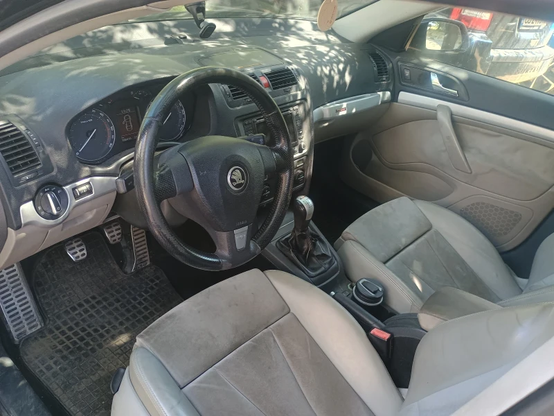 Skoda Octavia 1.9TDI 4x4, снимка 8 - Автомобили и джипове - 52592077