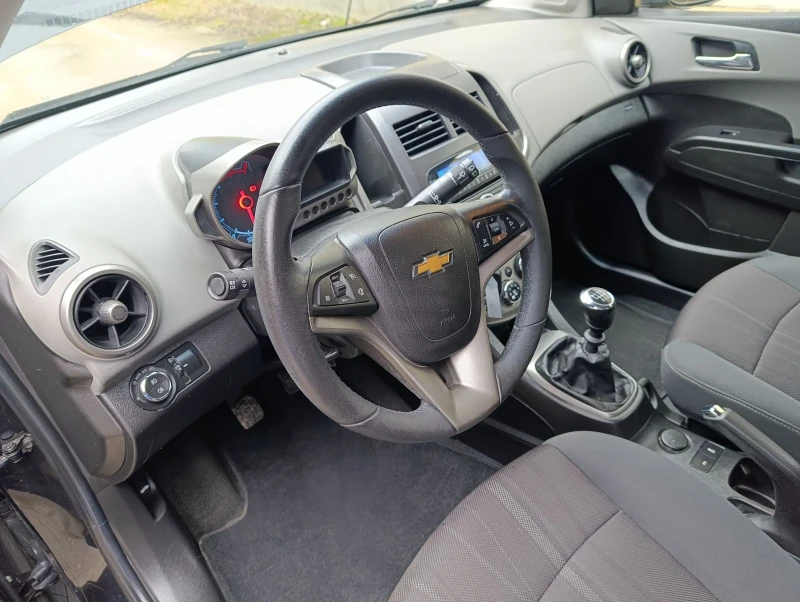Chevrolet Aveo 1.3D Италия , снимка 13 - Автомобили и джипове - 53284567