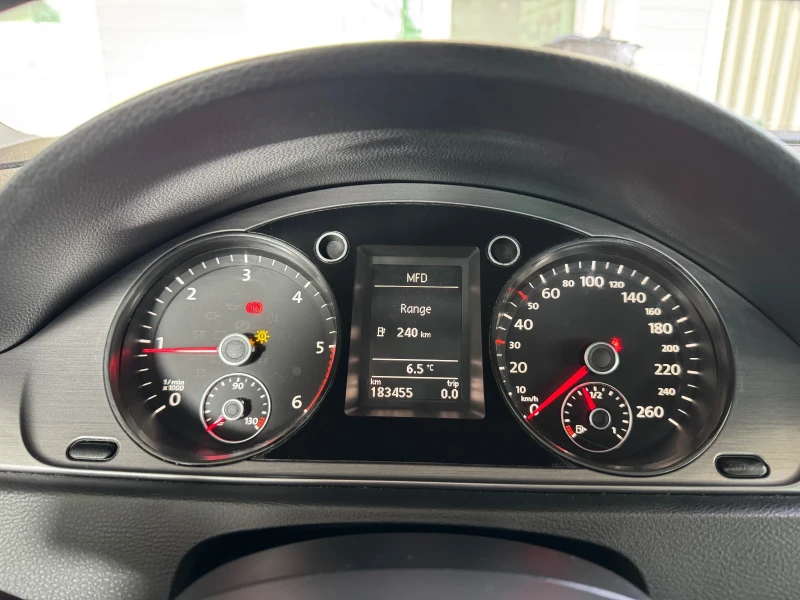 VW Passat 2.0 TDI 6 Скорости Навигация , снимка 15 - Автомобили и джипове - 53600364