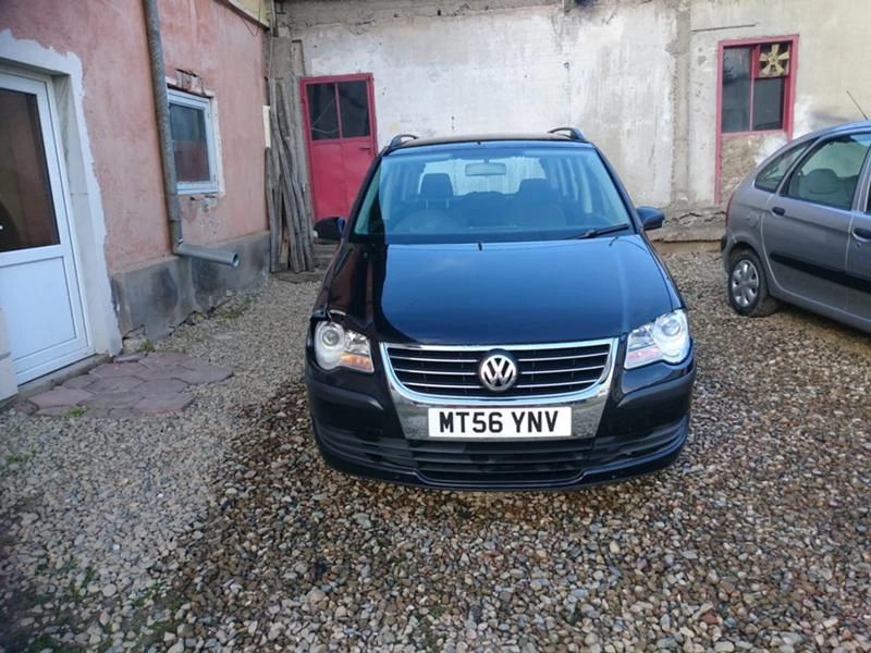 VW Touran 1.9Tdi 105, снимка 1 - Автомобили и джипове - 21199339