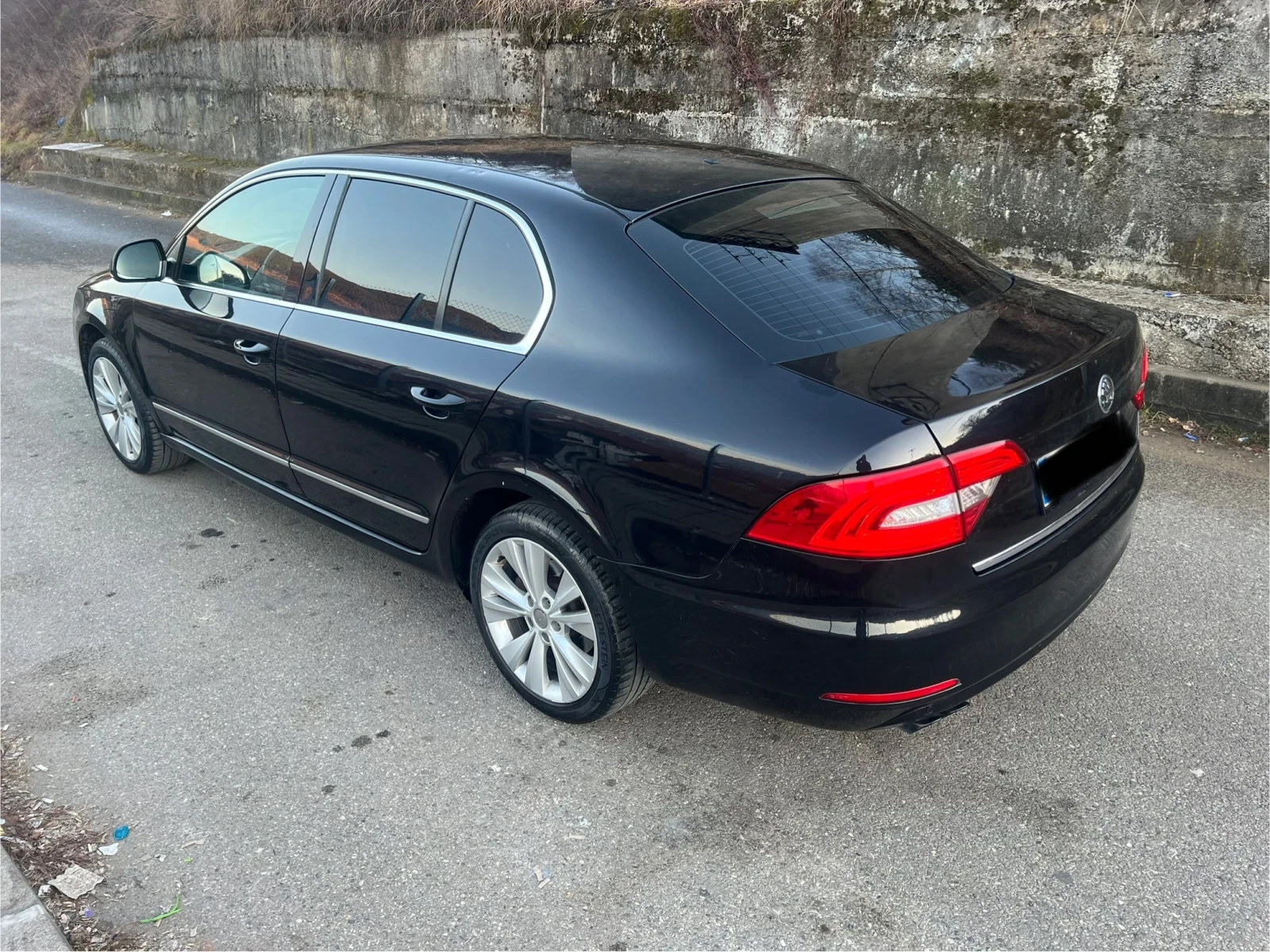 Skoda Superb 2.0 150 автомат  - изображение 4