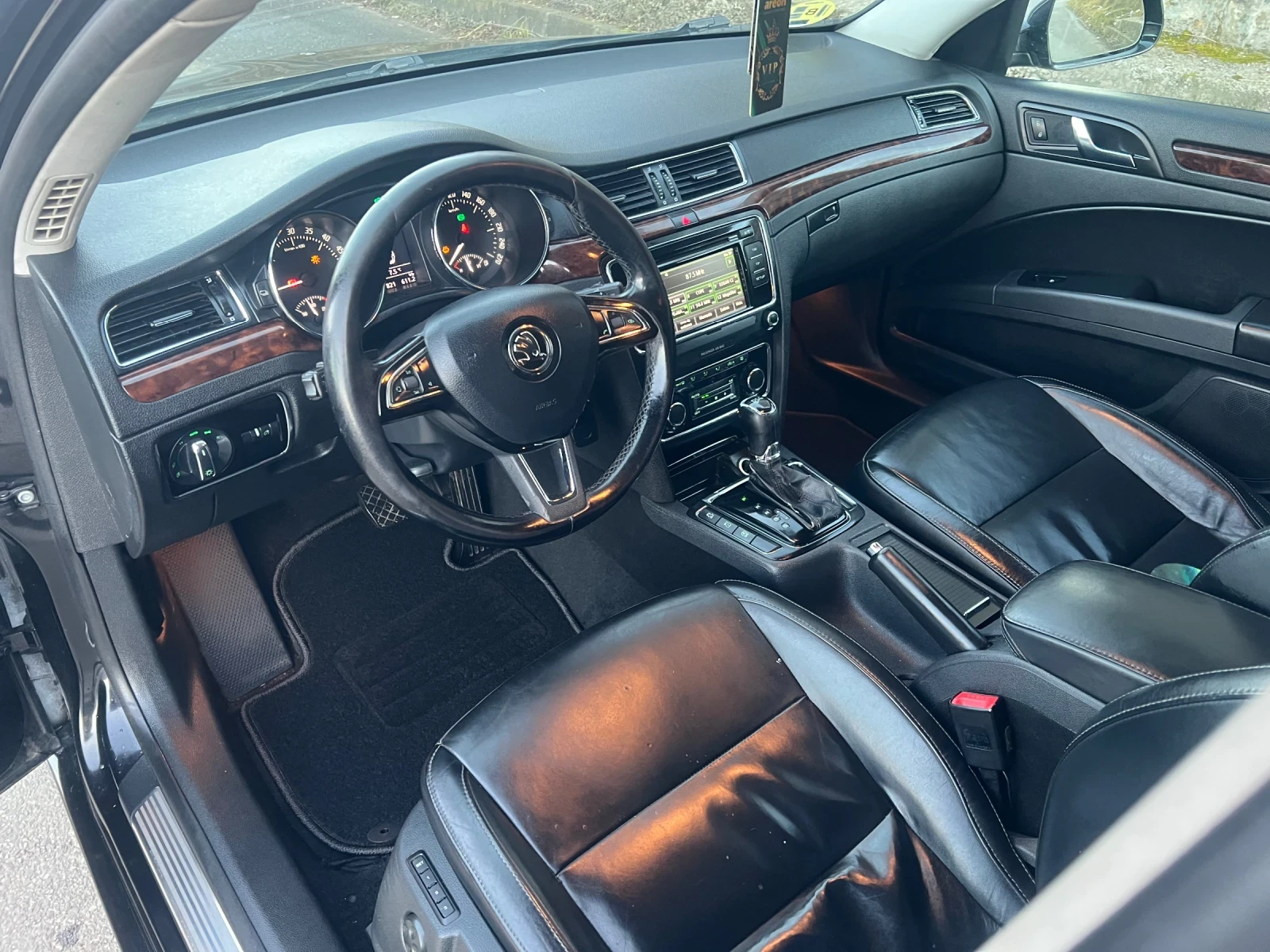 Skoda Superb 2.0 150 автомат  - изображение 7