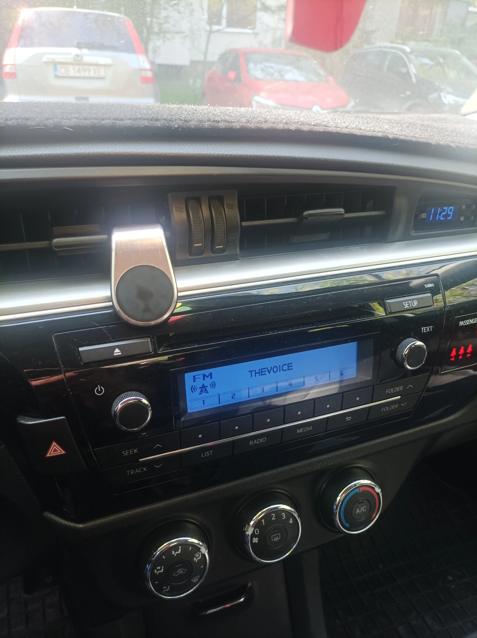 Toyota Corolla  - изображение 8