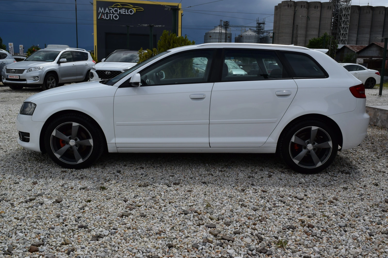 Audi A3 2.0 TDI* 140 kc* 6 скорости* Euro5 - изображение 4