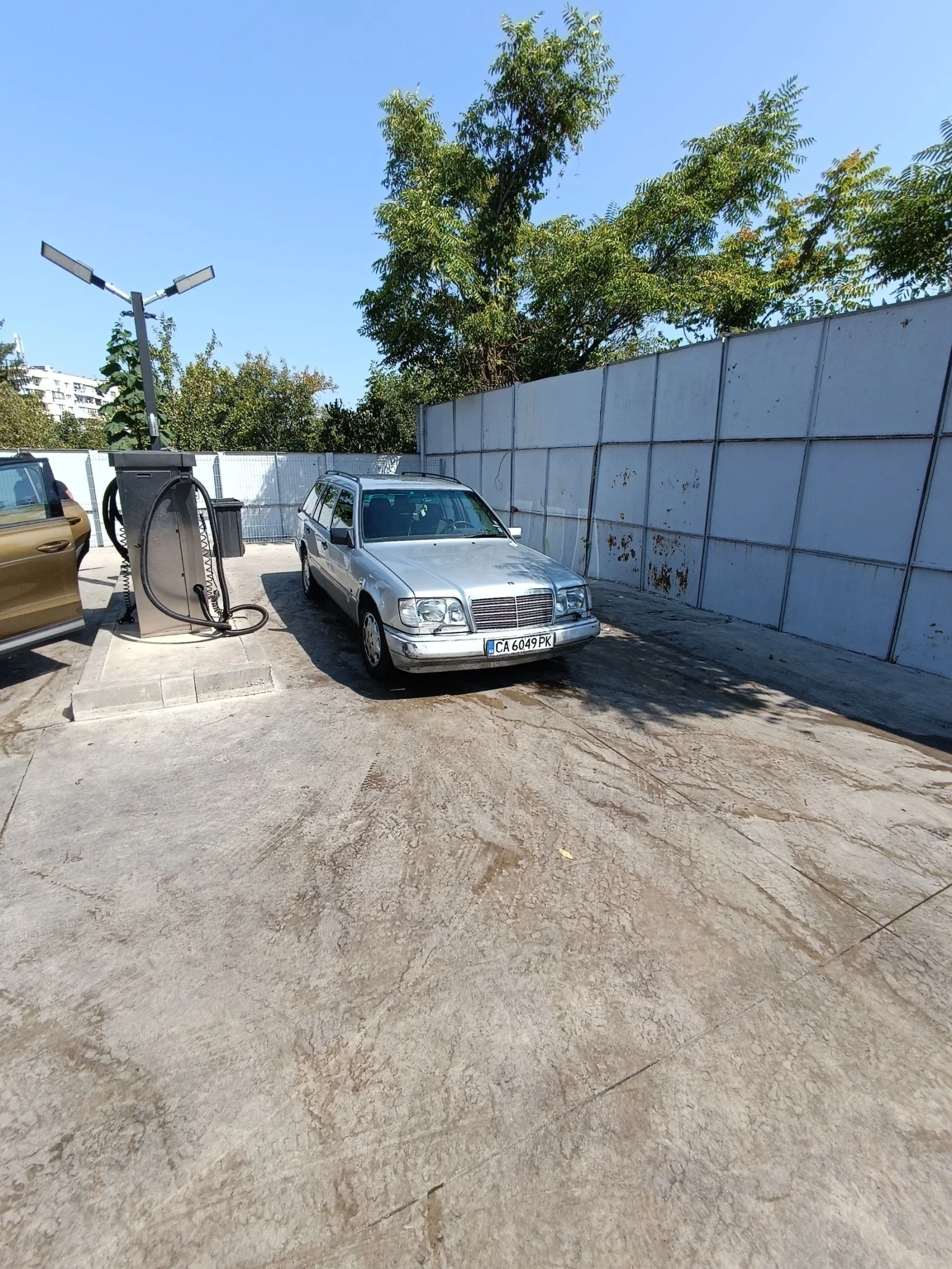 Mercedes-Benz 124  - изображение 2