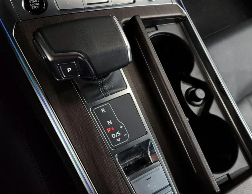 Audi A6 4.5TDI* QUATTRO* PREMIUM* АвтоКредит* (ЦЕНА ДО БГ) - изображение 8