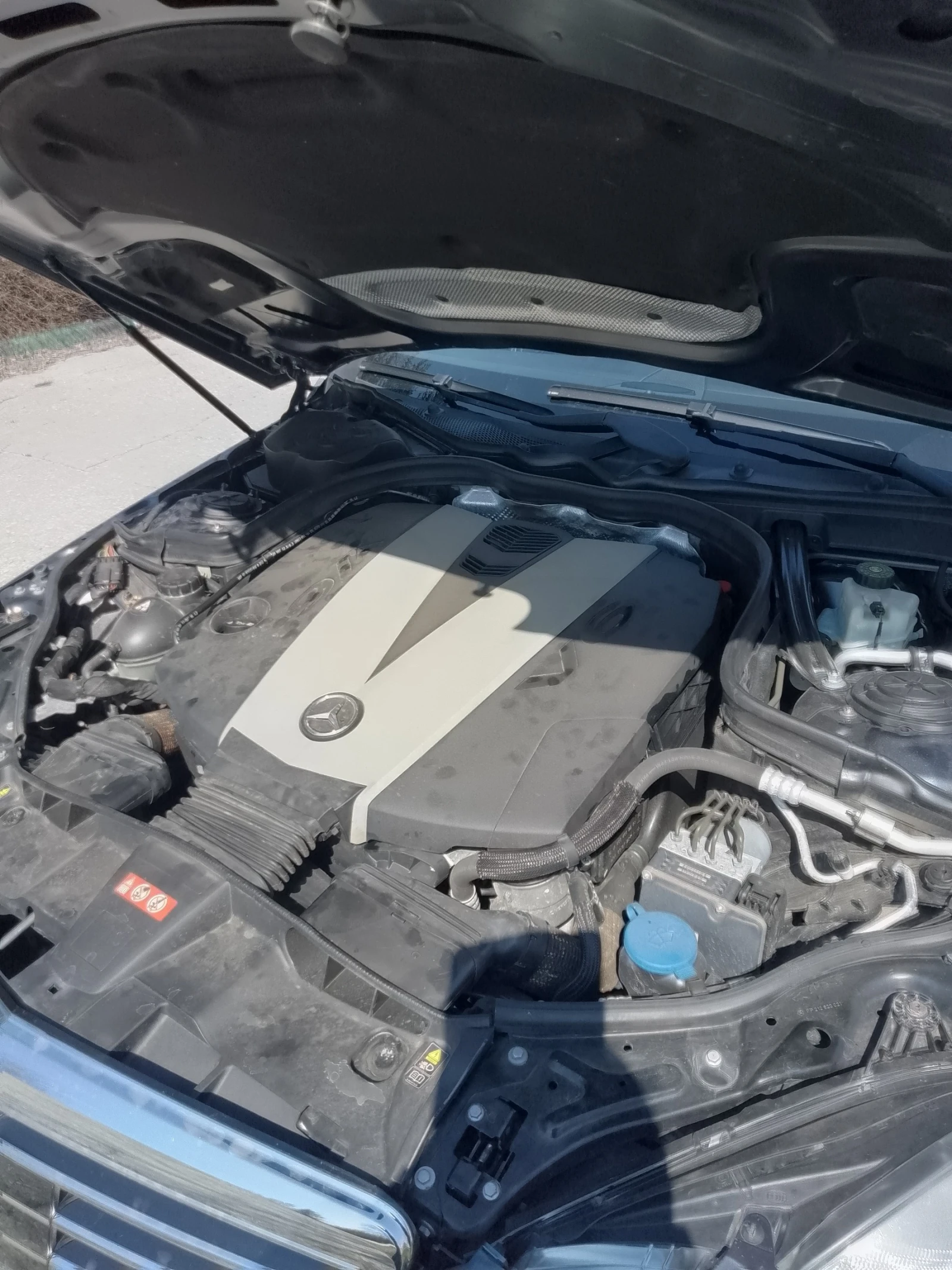 Mercedes-Benz E 350, снимка 12 - Автомобили и джипове - 54031579