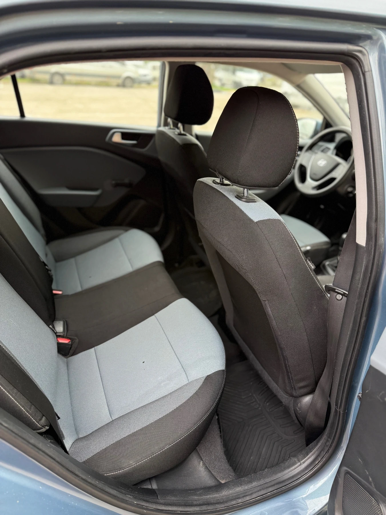 Hyundai I20, снимка 11 - Автомобили и джипове - 54283055