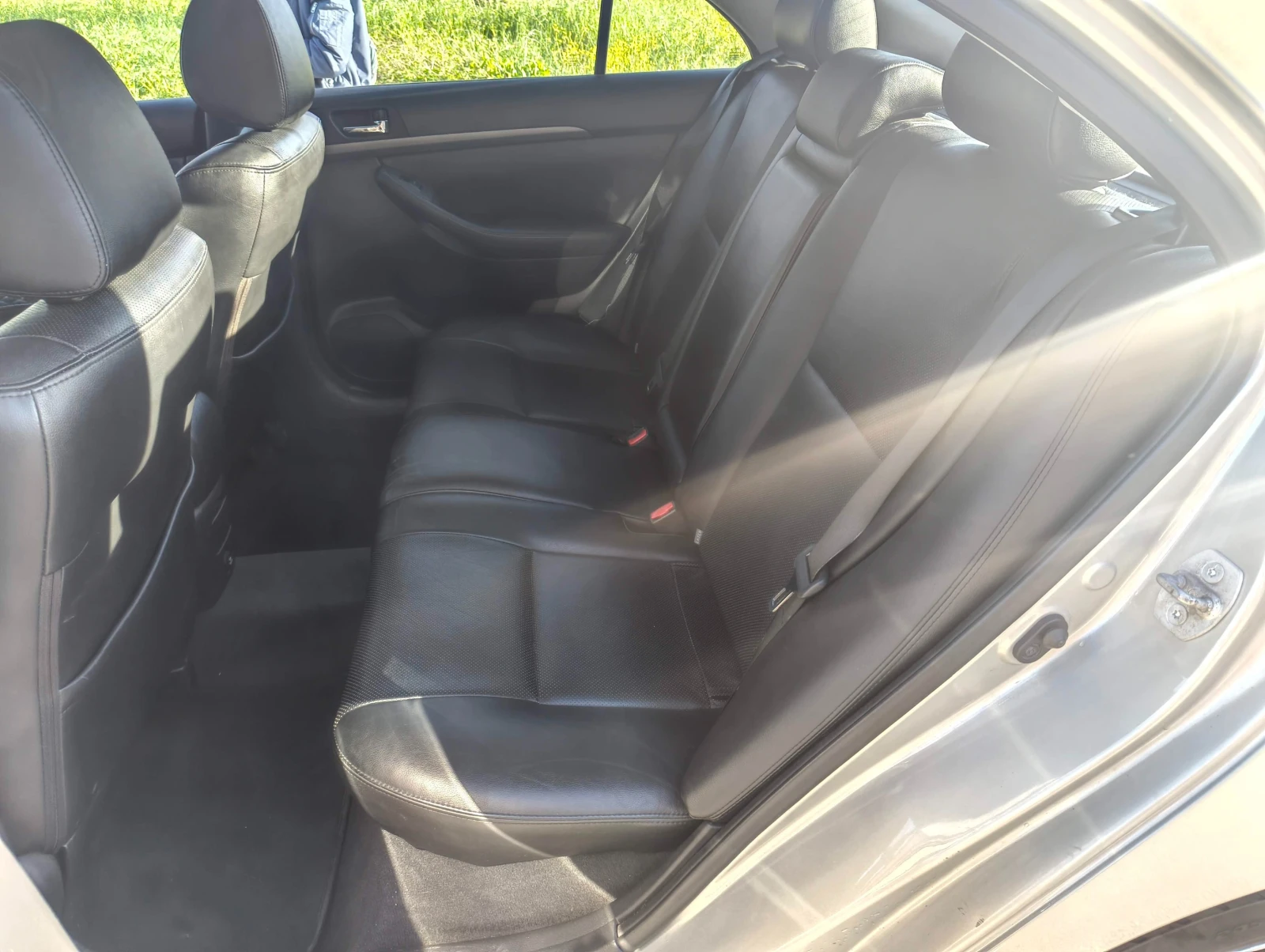 Toyota Avensis, снимка 5 - Автомобили и джипове - 54346958