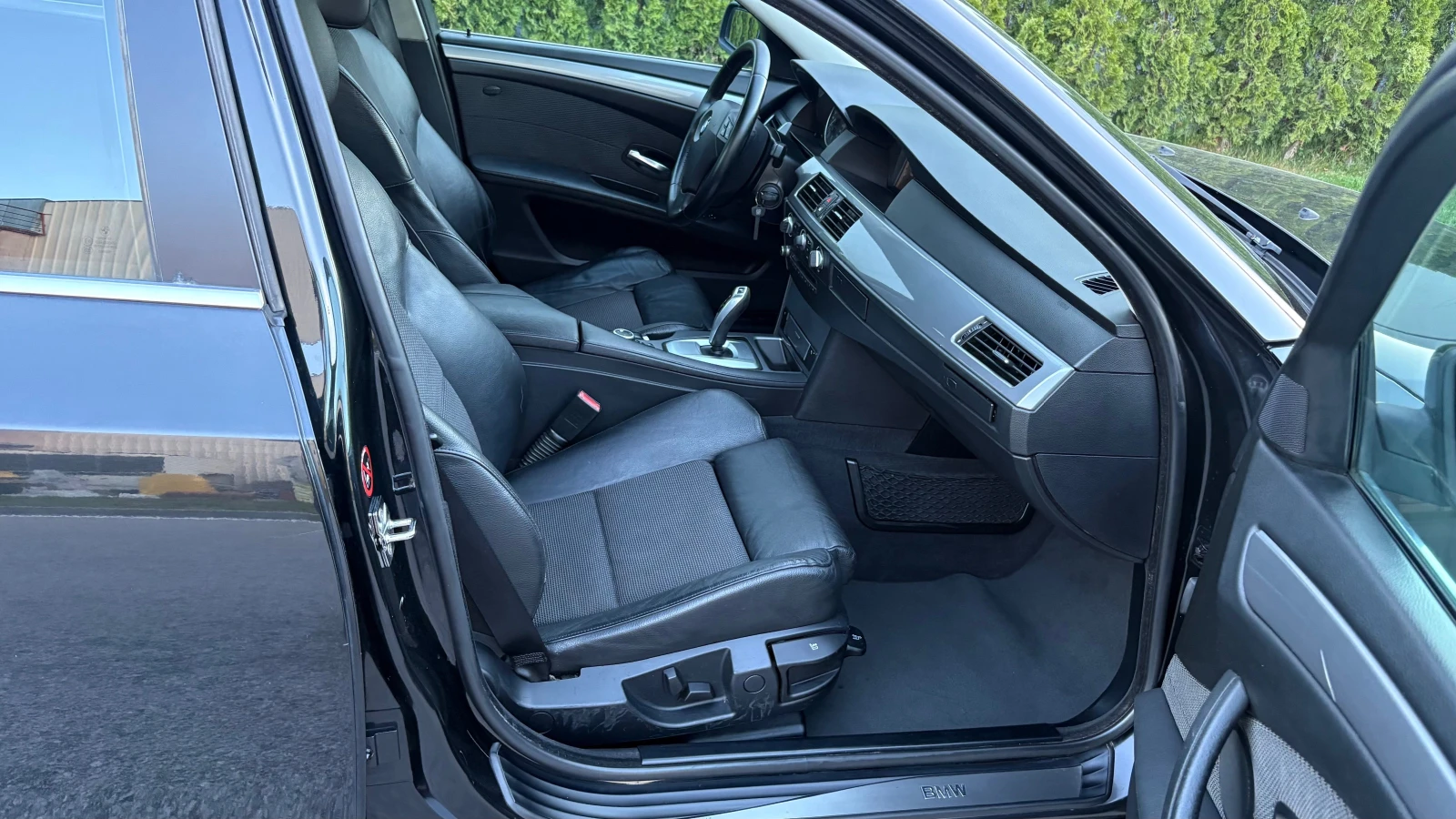 BMW 530 FACELIFT, снимка 14 - Автомобили и джипове - 54436549