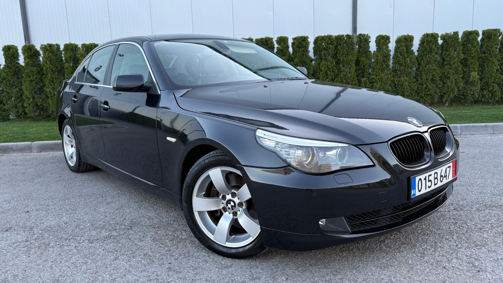 BMW 530 FACELIFT, снимка 3 - Автомобили и джипове - 54436549