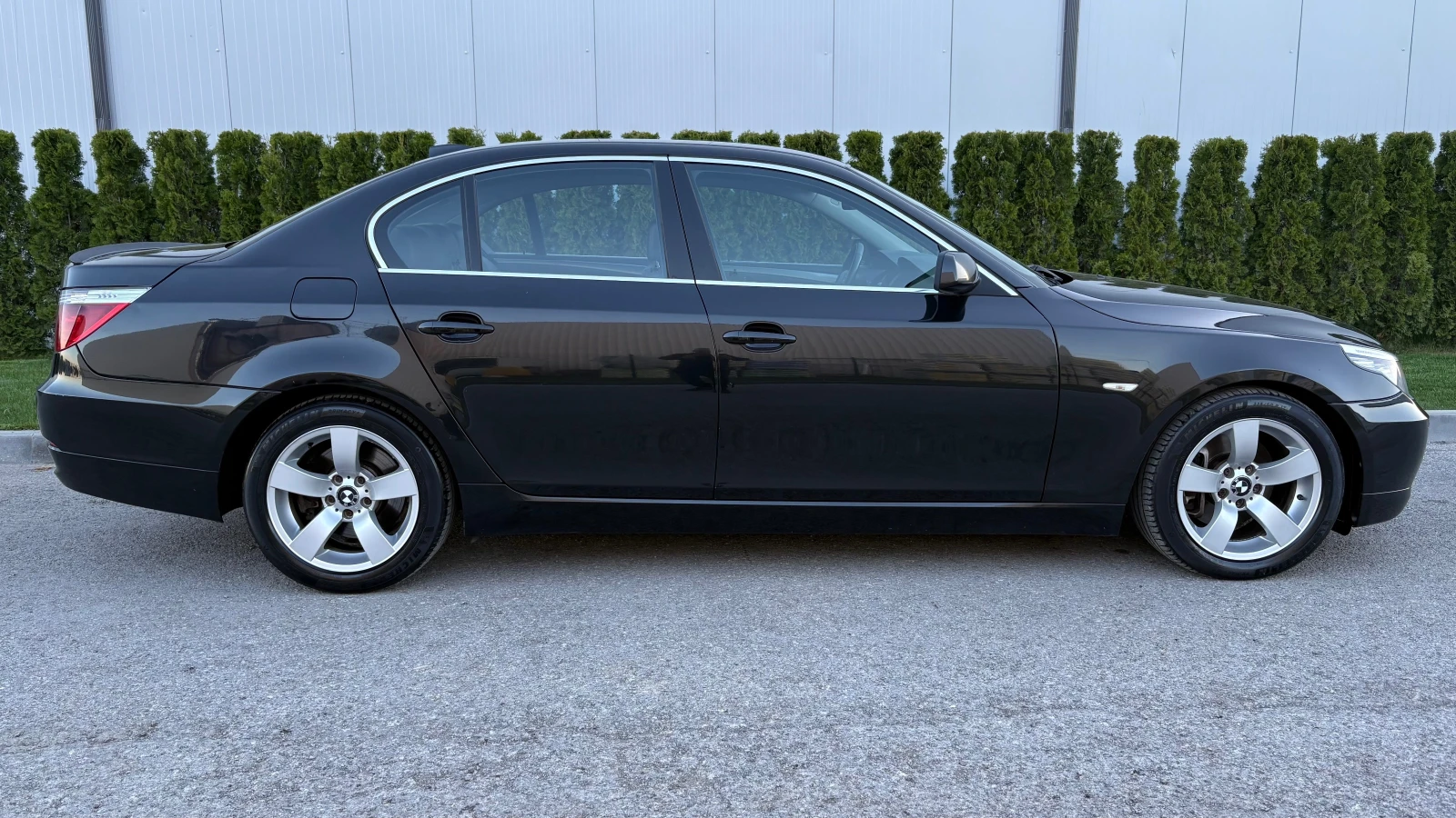 BMW 530 FACELIFT, снимка 5 - Автомобили и джипове - 54436549