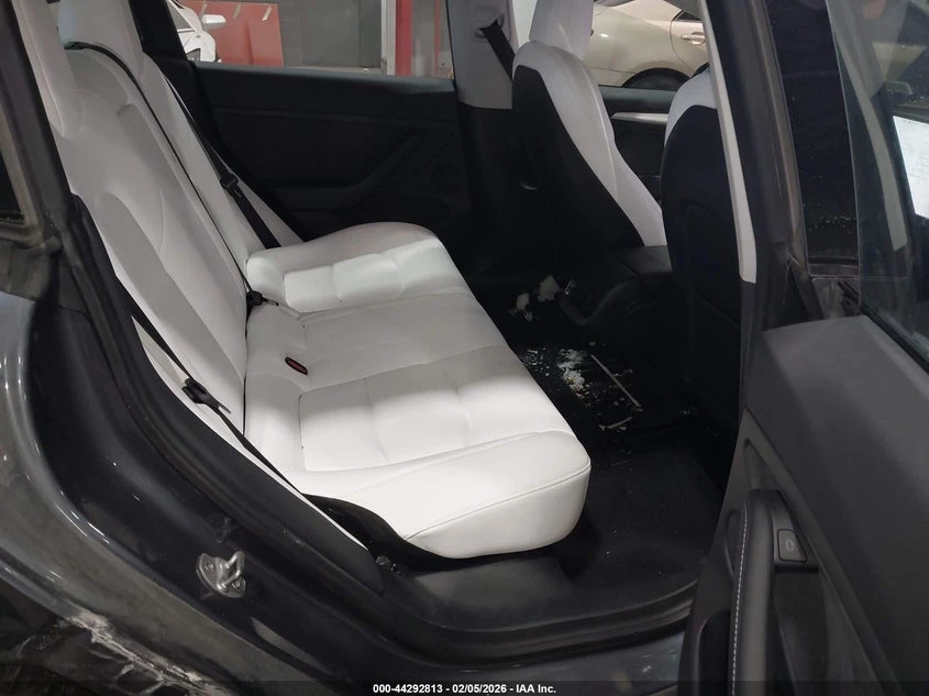 Tesla Model 3 Long Range Dual Motor All-Wheel Drive, снимка 8 - Автомобили и джипове - 54459803
