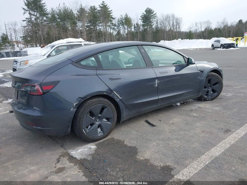 Tesla Model 3 Long Range Dual Motor All-Wheel Drive, снимка 4 - Автомобили и джипове - 54459803