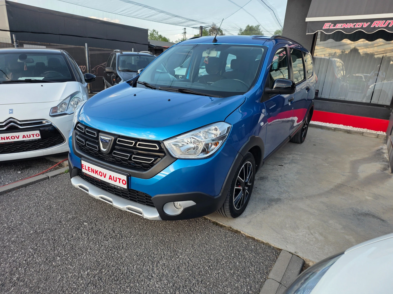Dacia Lodgy STEPWAY 1.2 TCE-116к.с EURO 6-НАВИГАЦИЯ-ШВЕЙЦАРИЯ, снимка 3 - Автомобили и джипове - 54924629
