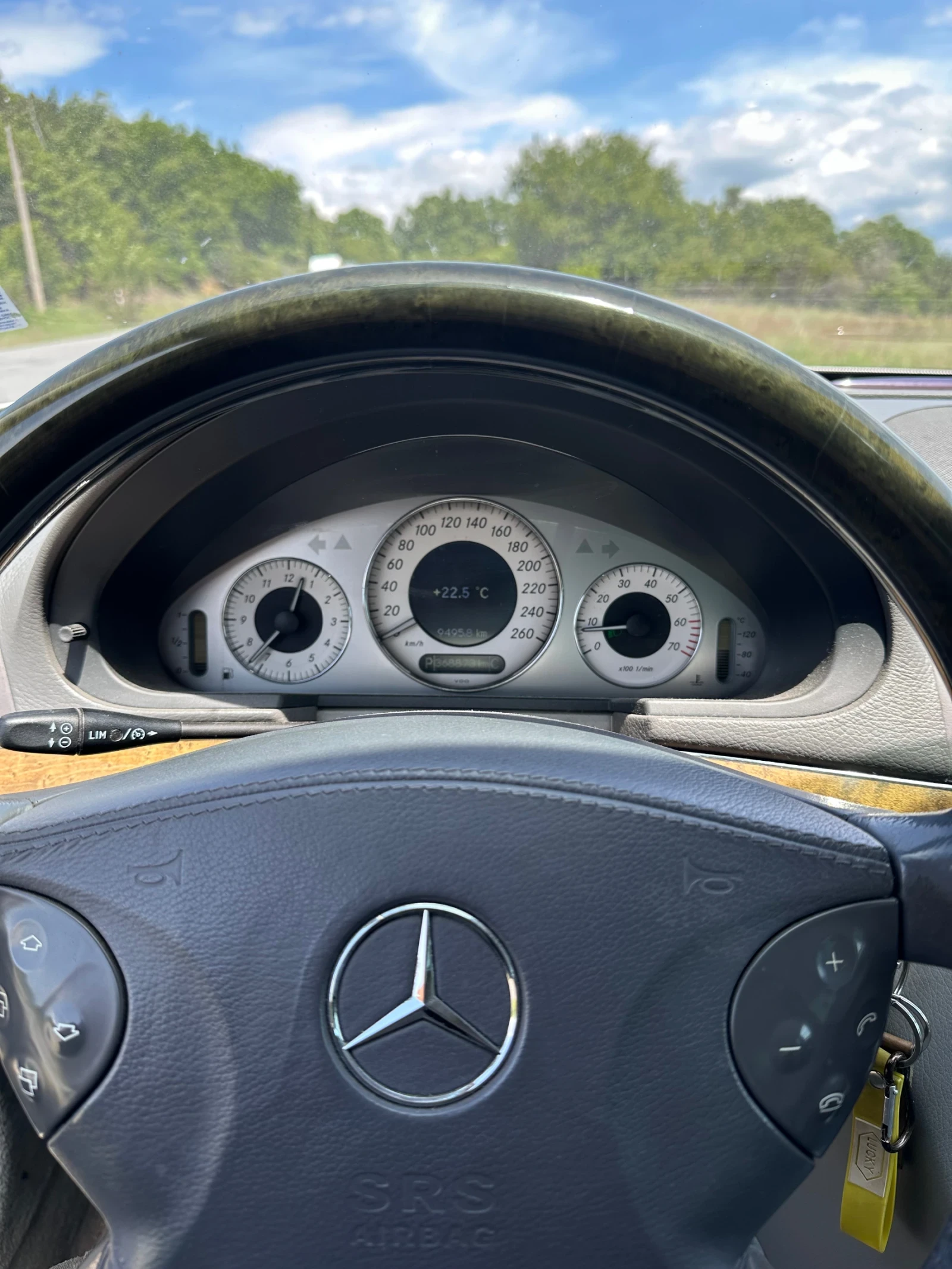 Mercedes-Benz E 500 4MATIC * * 306hp * * LPG, снимка 5 - Автомобили и джипове - 55195437