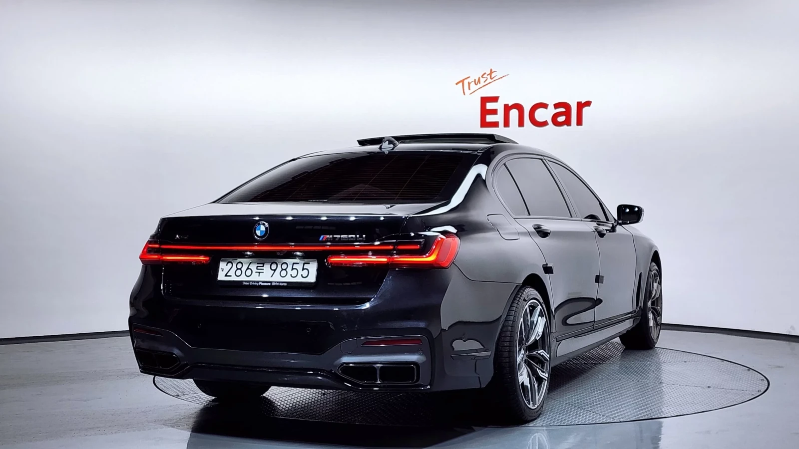 BMW 740 760LI FACELIFT| LASER| DISTRONIC| HUD| TV| PANO, снимка 4 - Автомобили и джипове - 55412652