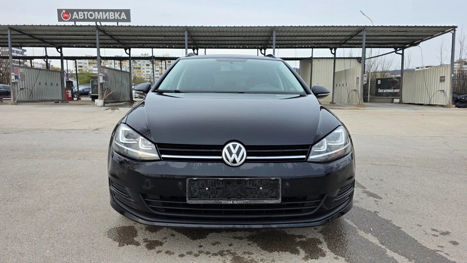 VW Golf КАТО ЧИСТО НОВА, снимка 2 - Автомобили и джипове - 55579571