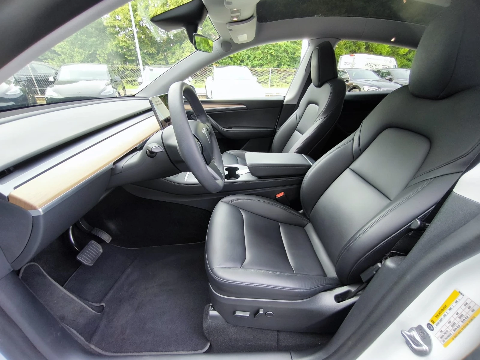 Tesla Model Y ЕВРОПЕЙСКА* Long Range Dual Motor AWD AWD, снимка 16 - Автомобили и джипове - 55624604
